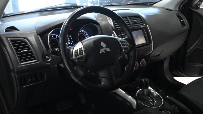 Mitsubishi ASX I с пробегом 2010 года, цена 1 150 000 рублей, 128035 км, внедорожник, Автокод Объявления