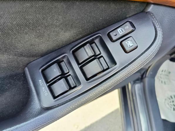 Toyota Avensis II Рестайлинг с пробегом 2006 года, цена 650 000 рублей, 297791 км, седан, Автокод Объявления