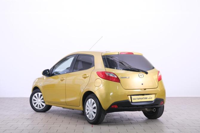 Mazda 2 II (DE) с пробегом 2008 года, цена 859 000 рублей, 90000 км, хэтчбек, Автокод Объявления