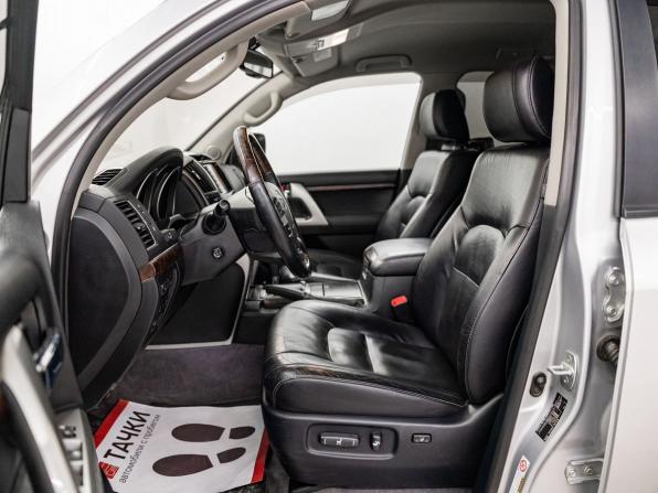 Toyota Land Cruiser 200 Series Рестайлинг 1 с пробегом 2012 года, цена 3 900 000 рублей, 218848 км, внедорожник, Автокод Объявления
