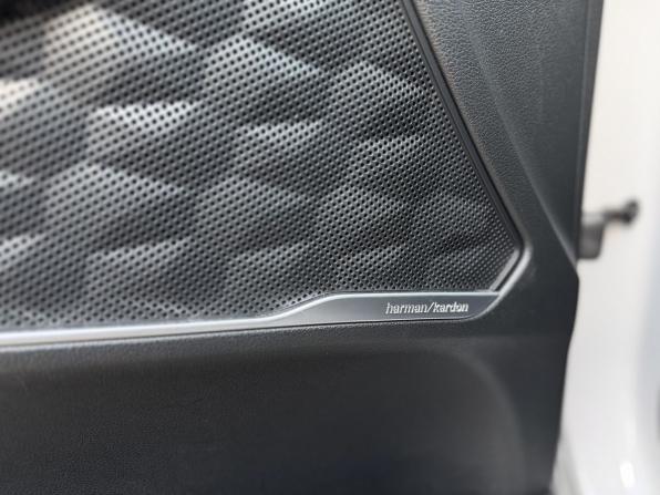 Hyundai Santa Fe IV Рестайлинг с пробегом 2022 года, цена 3 649 000 рублей, 74630 км, внедорожник, Автокод Объявления