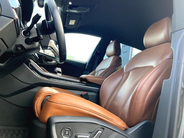 Audi Q8 I (4M) с пробегом 2019 года, цена 5 700 000 рублей, 110021 км, внедорожник, Автокод Объявления