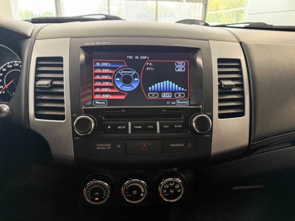 Mitsubishi Outlander II Рестайлинг с пробегом 2011 года, цена 937 000 рублей, 189782 км, внедорожник, Автокод Объявления