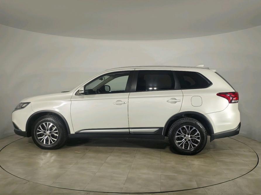 Mitsubishi Outlander III Рестайлинг 2 Санкт-Петербург  - изображение 8