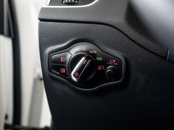 Audi Q5 I (8R) с пробегом 2012 года, цена 1 470 000 рублей, 232196 км, внедорожник, Автокод Объявления