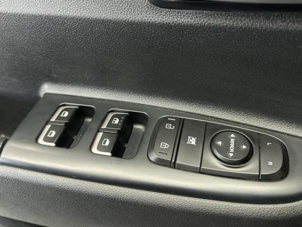 Kia Rio IV Рестайлинг с пробегом 2021 года, цена 1 687 000 рублей, 23980 км, седан, Автокод Объявления
