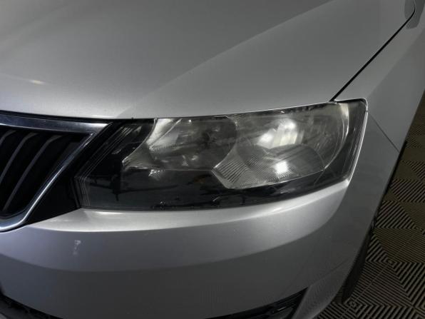 Skoda Rapid I с пробегом 2015 года, цена 989 000 рублей, 139327 км, лифтбек, Автокод Объявления