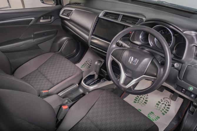 Honda Fit III с пробегом 2013 года, цена 1 149 000 рублей, 142000 км, хэтчбек, Автокод Объявления