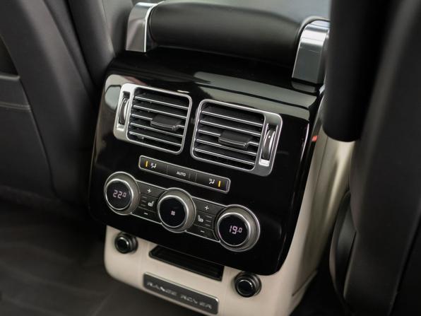 Land Rover Range Rover IV с пробегом 2013 года, цена 3 200 000 рублей, 171290 км, внедорожник, Автокод Объявления