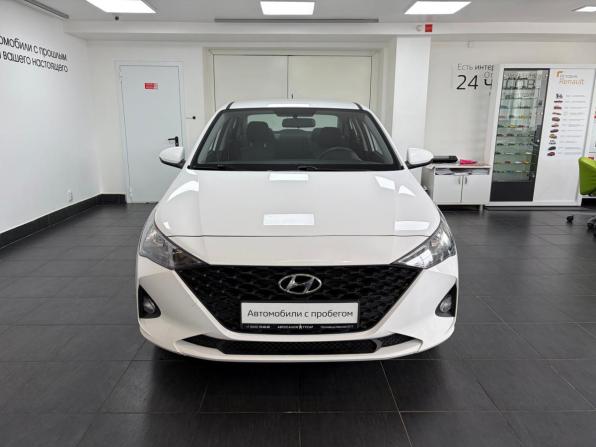 Hyundai Solaris II Рестайлинг с пробегом 2021 года, цена 1 568 000 рублей, 95683 км, седан, Автокод Объявления