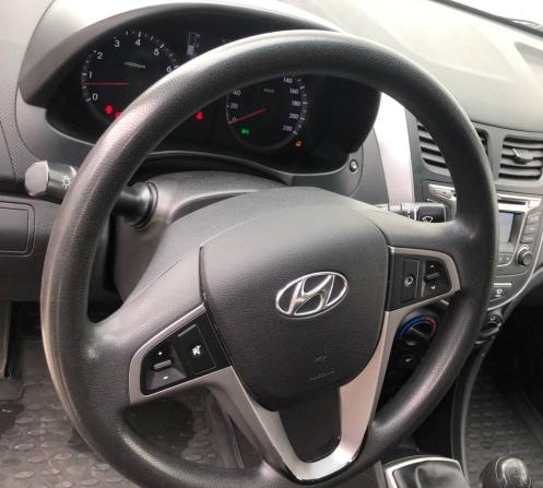 Hyundai Solaris I Рестайлинг с пробегом 2016 года, цена 849 000 рублей, 210000 км, седан, Автокод Объявления