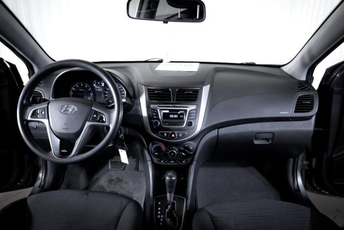 Hyundai Solaris I Рестайлинг с пробегом 2016 года, цена 849 000 рублей, 210963 км, седан, Автокод Объявления
