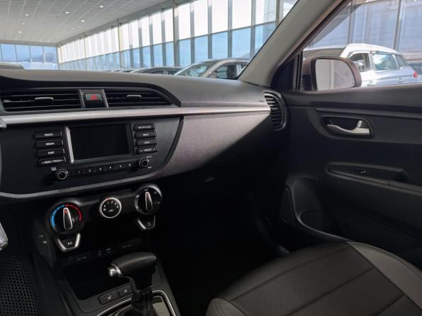 Kia Rio IV с пробегом 2018 года, цена 1 400 000 рублей, 74930 км, седан, Автокод Объявления