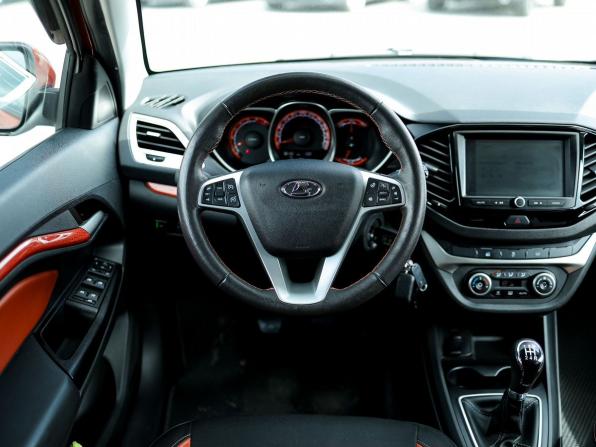 Lada (ВАЗ) Vesta I с пробегом 2021 года, цена 1 299 000 рублей, 98100 км, универсал, Автокод Объявления