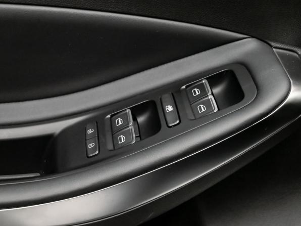 Omoda S5 с пробегом 2023 года, цена 1 350 000 рублей, 17172 км, седан, Автокод Объявления