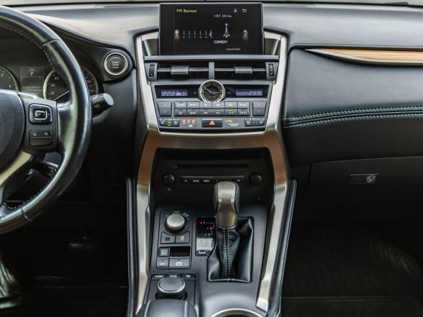 Lexus NX I с пробегом 2015 года, цена 2 748 000 рублей, 141559 км, внедорожник, Автокод Объявления