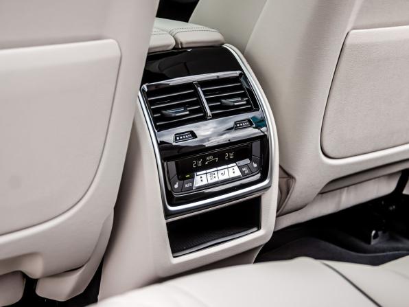 BMW X7 I (G07) Рестайлинг с пробегом 2025 года, цена 17 500 000 рублей, 5491 км, внедорожник, Автокод Объявления