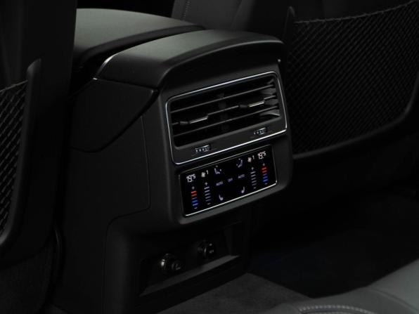 Audi Q8 I (4M) Рестайлинг с пробегом 2025 года, цена 13 097 077 рублей, 22 км, внедорожник, Автокод Объявления