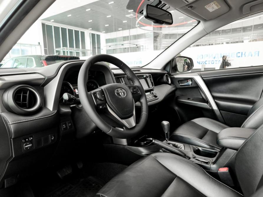 Toyota RAV4 IV (XA40) Рестайлинг Казань  - изображение 20