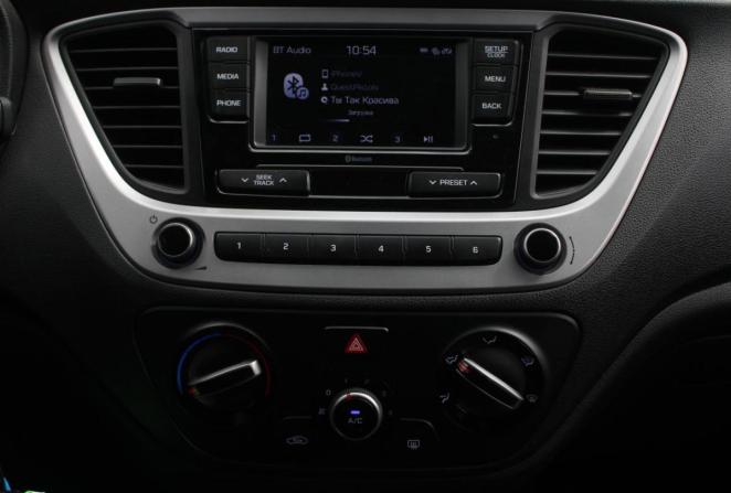 Hyundai Solaris II с пробегом 2018 года, цена 1 450 000 рублей, 93912 км, седан, Автокод Объявления
