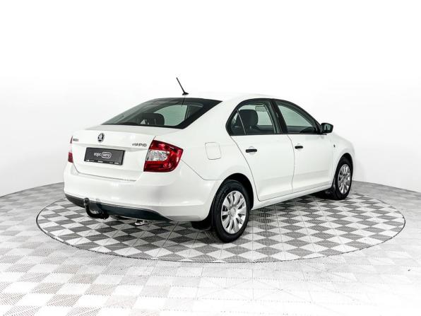 Skoda Rapid I с пробегом 2015 года, цена 902 000 рублей, 123000 км, лифтбек, Автокод Объявления