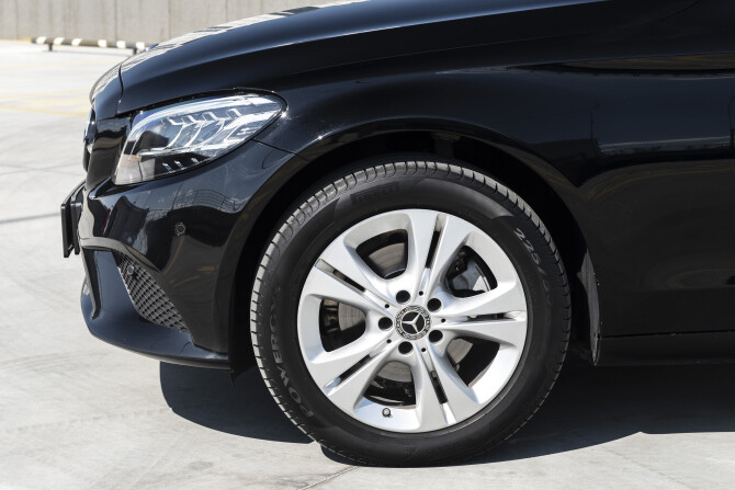 Mercedes-Benz C-Класс IV (W205) Рестайлинг с пробегом 2019 года, цена 3 599 000 рублей, 23781 км, седан, Автокод Объявления