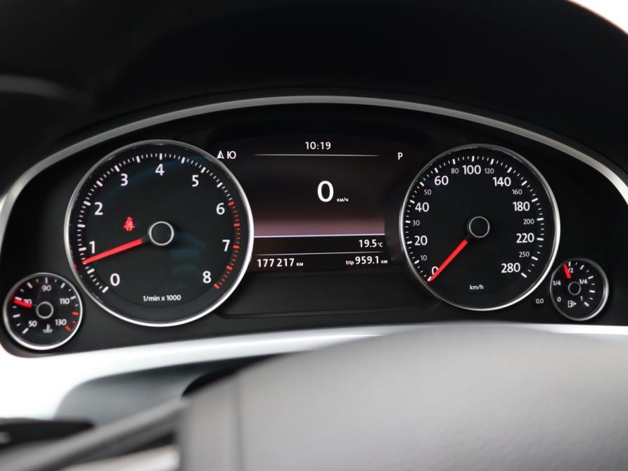 Volkswagen Touareg II Москва  - изображение 17