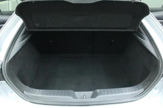 Mazda 3 IV (BP) с пробегом 2021 года, цена 1 395 000 рублей, 132156 км, хэтчбек, Автокод Объявления