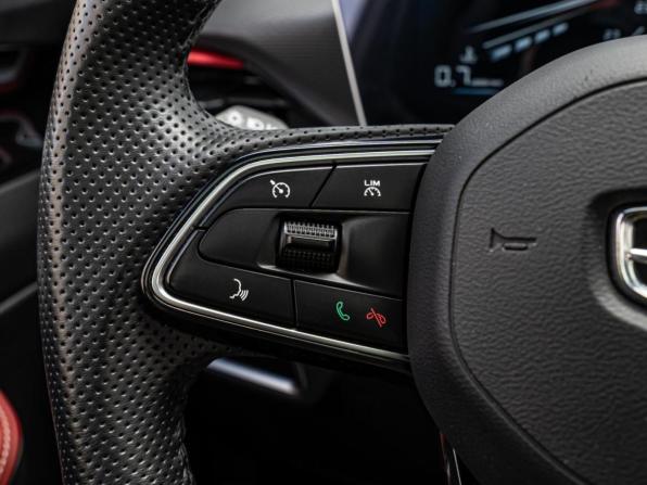 Geely Coolray I Рестайлинг с пробегом 2023 года, цена 2 030 000 рублей, 47557 км, внедорожник, Автокод Объявления