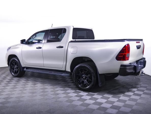 Toyota Hilux VIII с пробегом 2020 года, цена 4 290 000 рублей, 73056 км, offers.body_type.unknown, Автокод Объявления