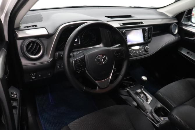 Toyota RAV4 IV (XA40) Рестайлинг с пробегом 2016 года, цена 2 342 000 рублей, 102561 км, внедорожник, Автокод Объявления