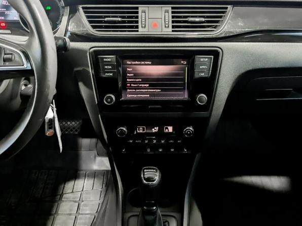 Skoda Rapid I Рестайлинг с пробегом 2018 года, цена 1 450 000 рублей, 65000 км, лифтбек, Автокод Объявления