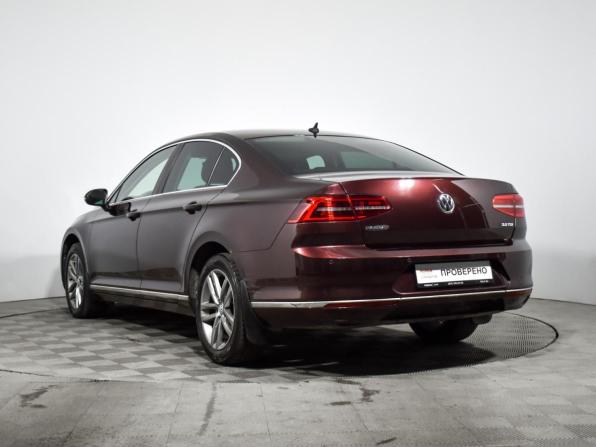 Volkswagen Passat B8 с пробегом 2017 года, цена 1 550 000 рублей, 215279 км, седан, Автокод Объявления