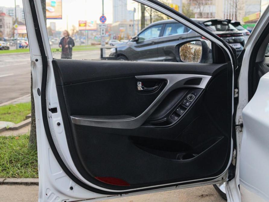 Hyundai Avante V Москва  - изображение 15