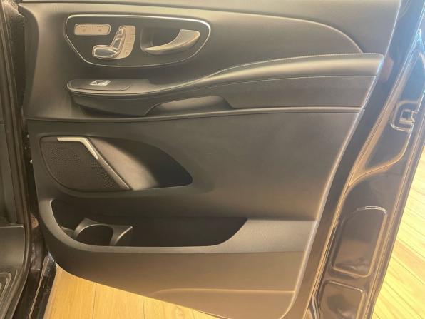 Mercedes-Benz V-Класс III (W447) с пробегом 2017 года, цена 4 599 000 рублей, 210000 км, минивэн, Автокод Объявления