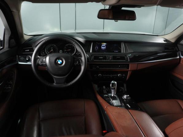 BMW 5 серии VI (F10/F11/F07) Рестайлинг с пробегом 2015 года, цена 2 429 000 рублей, 235700 км, седан, Автокод Объявления