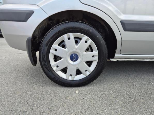 Ford Fusion I Рестайлинг с пробегом 2007 года, цена 399 000 рублей, 286068 км, хэтчбек, Автокод Объявления