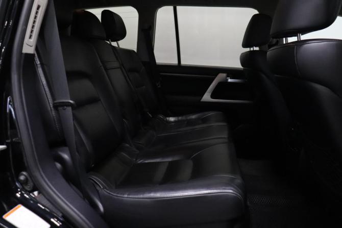 Toyota Land Cruiser 200 Series Рестайлинг 2 с пробегом 2015 года, цена 4 360 000 рублей, 286065 км, внедорожник, Автокод Объявления