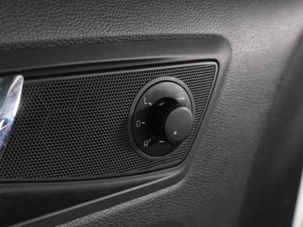 Skoda Yeti I Рестайлинг с пробегом 2016 года, цена 1 389 030 рублей, 146037 км, внедорожник, Автокод Объявления