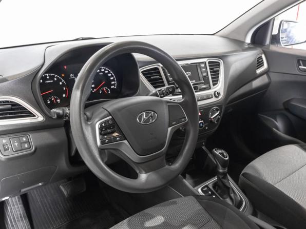 Hyundai Solaris II Рестайлинг с пробегом 2021 года, цена 1 664 658 рублей, 117652 км, седан, Автокод Объявления