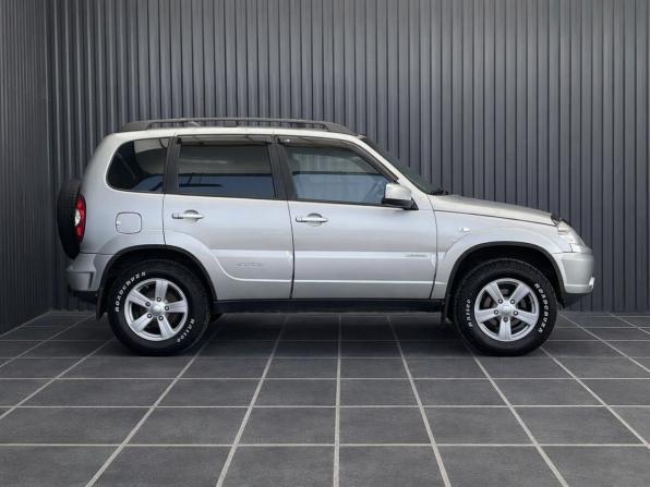 Chevrolet Niva I Рестайлинг с пробегом 2015 года, цена 647 000 рублей, 94283 км, внедорожник, Автокод Объявления