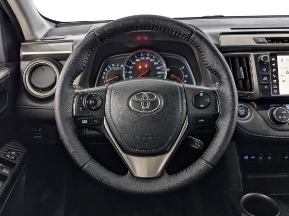 Toyota RAV4 IV (XA40) с пробегом 2014 года, цена 1 740 000 рублей, 211325 км, внедорожник, Автокод Объявления