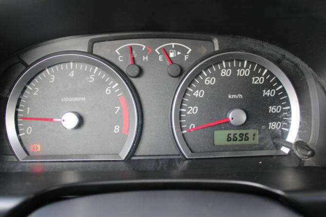 Suzuki Jimny III Рестайлинг 1 с пробегом 2012 года, цена 1 325 000 рублей, 67000 км, внедорожник, Автокод Объявления
