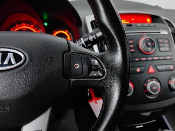 Kia Ceed I Рестайлинг с пробегом 2010 года, цена 545 000 рублей, 271000 км, хэтчбек, Автокод Объявления