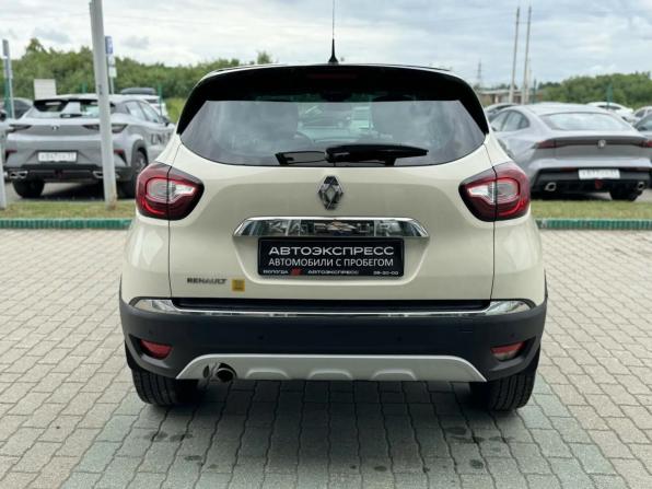 Renault Kaptur I с пробегом 2018 года, цена 1 250 000 рублей, 95000 км, внедорожник, Автокод Объявления