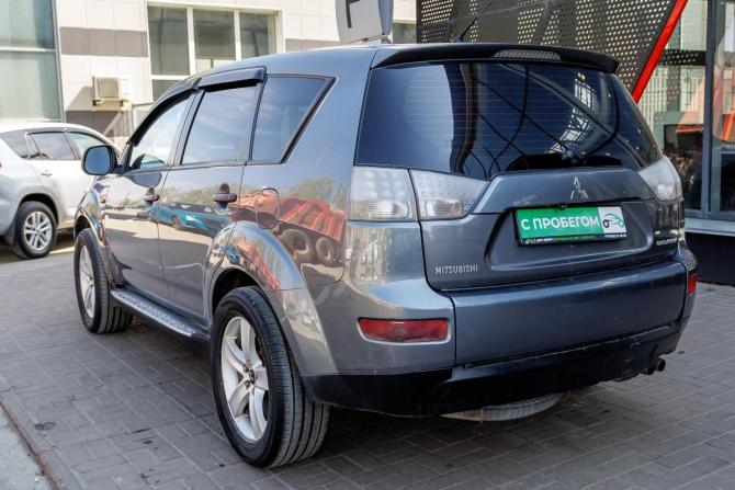 Mitsubishi Outlander II с пробегом 2006 года, цена 727 000 рублей, 193000 км, внедорожник, Автокод Объявления