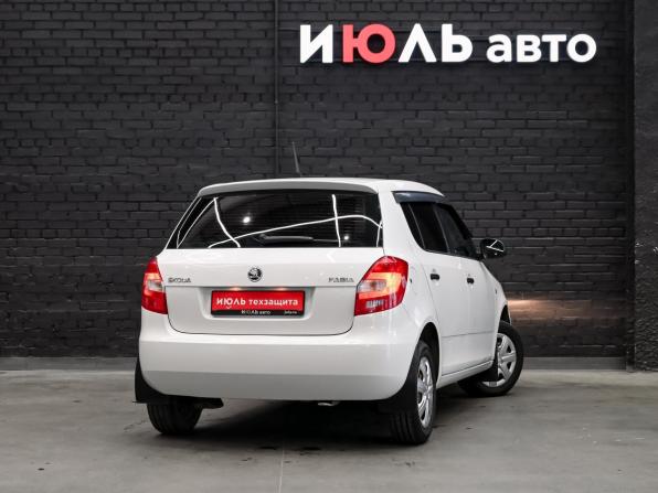 Skoda Fabia II Рестайлинг с пробегом 2013 года, цена 670 000 рублей, 72390 км, хэтчбек, Автокод Объявления