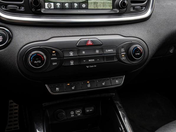 Kia Sorento III Prime с пробегом 2017 года, цена 2 530 000 рублей, 176464 км, внедорожник, Автокод Объявления