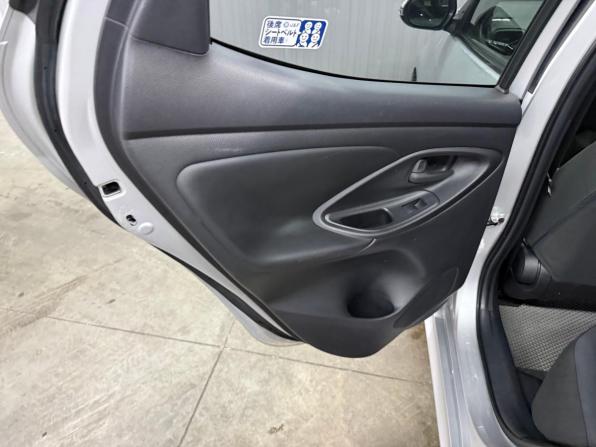 Toyota Yaris IV с пробегом 2021 года, цена 1 297 000 рублей, 77147 км, хэтчбек, Автокод Объявления