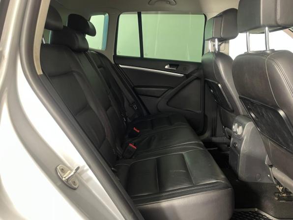 Volkswagen Tiguan I Рестайлинг с пробегом 2011 года, цена 1 095 000 рублей, 257112 км, внедорожник, Автокод Объявления